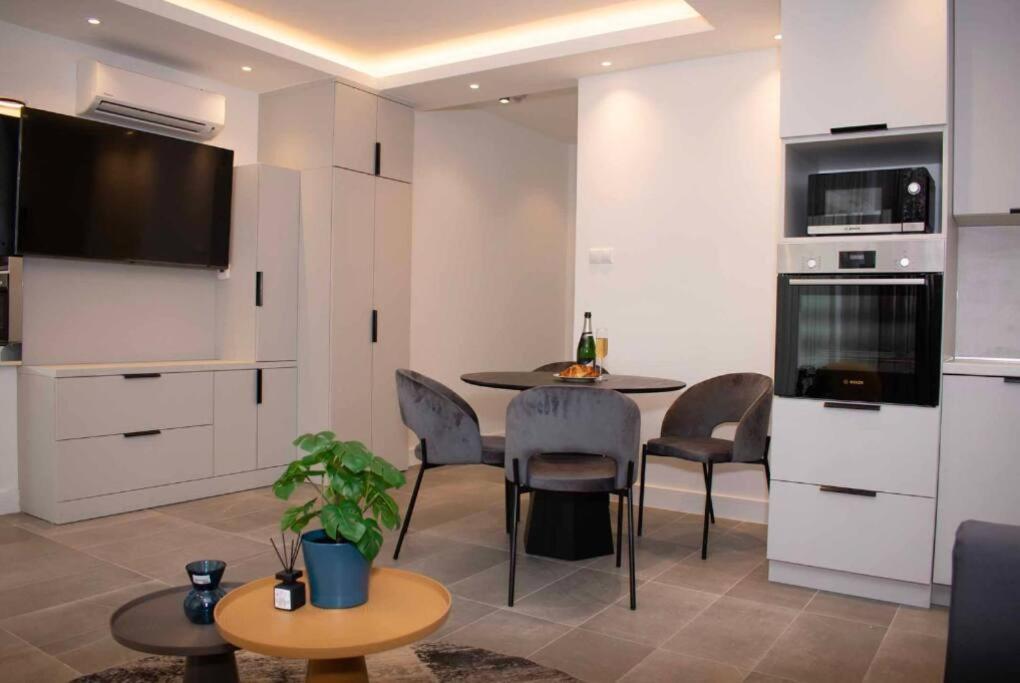 Luxury Cozy 2 Bdr Downtown Apt.3 بودابست المظهر الخارجي الصورة
